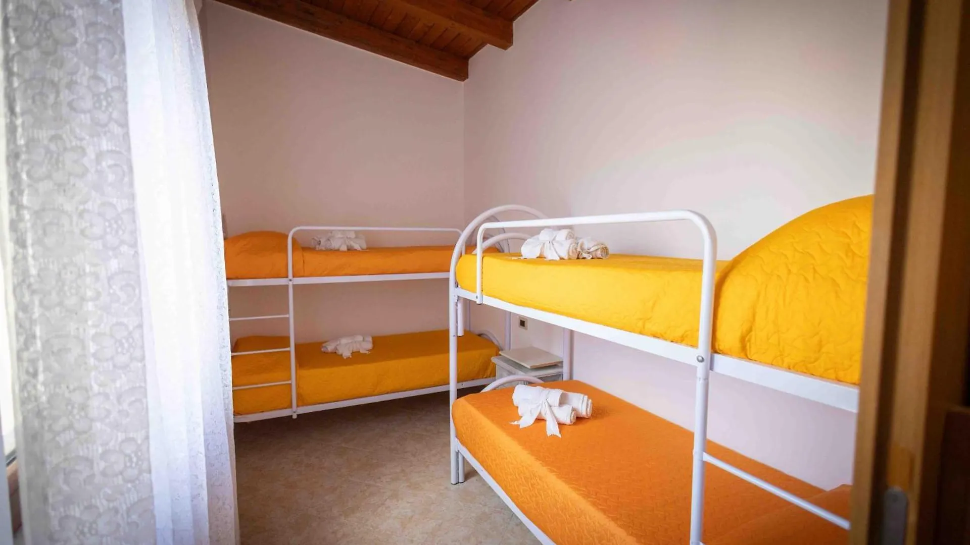 Sunshine Apartments Trappeto  0*, Trappeto (Sicily)