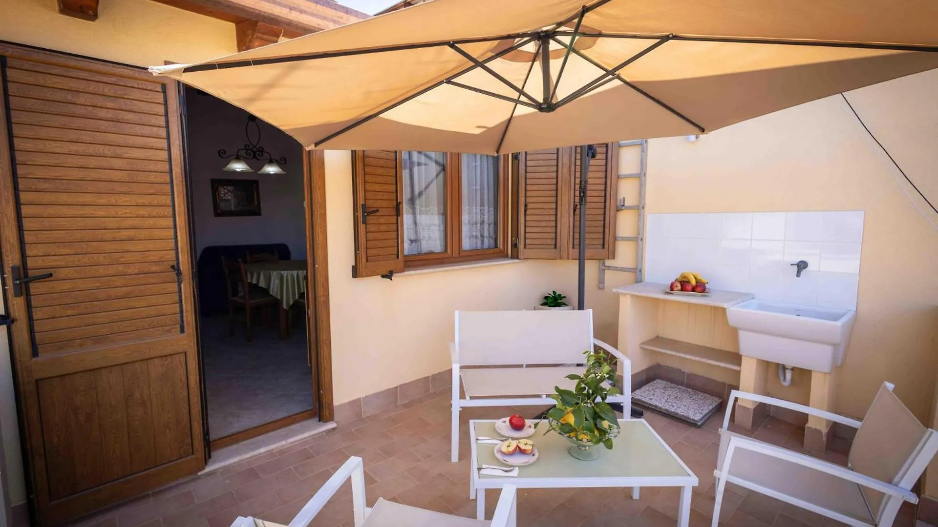 Sunshine Apartments Trappeto  Trappeto (Sicily)