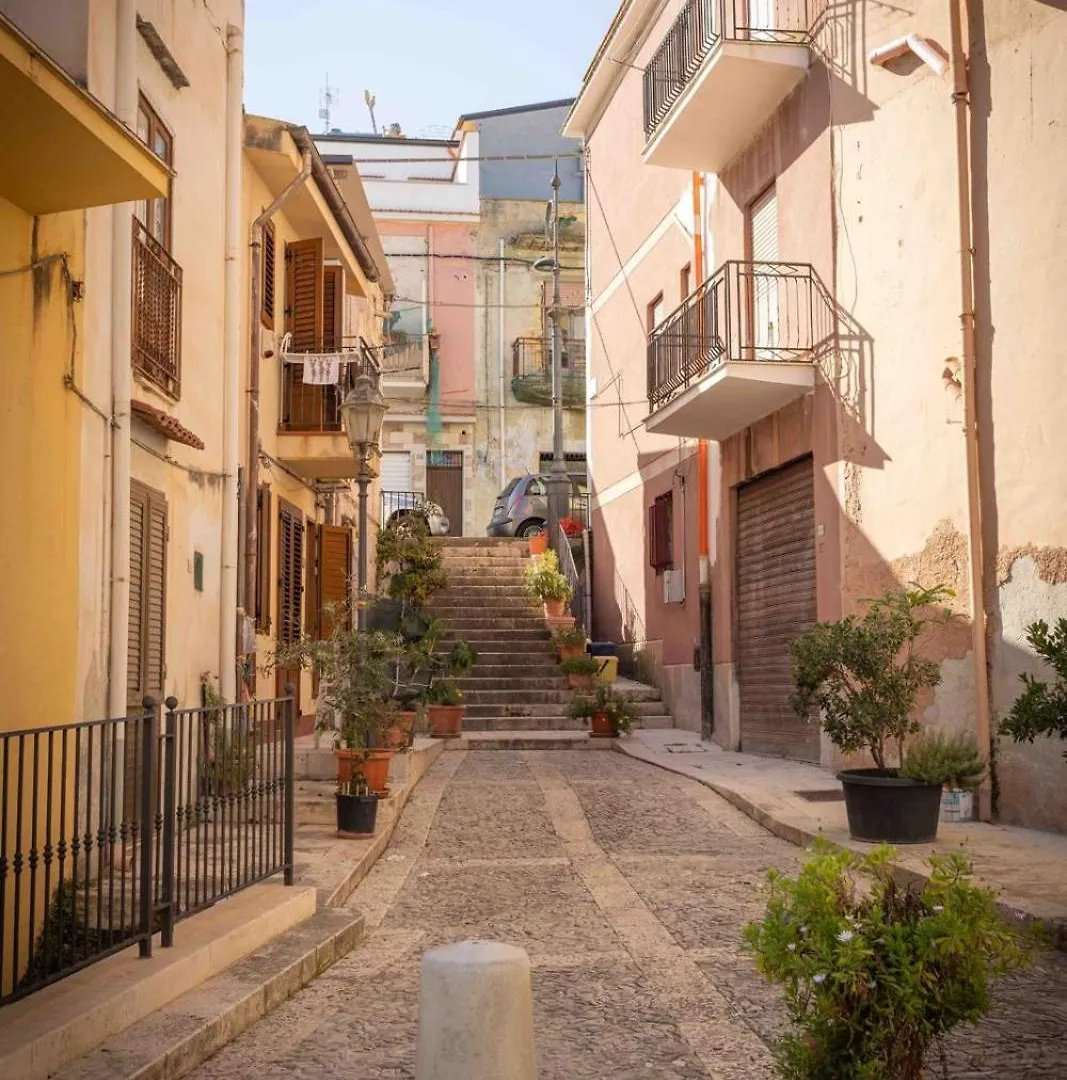 Sunshine Apartments Trappeto  0*, Trappeto (Sicily)