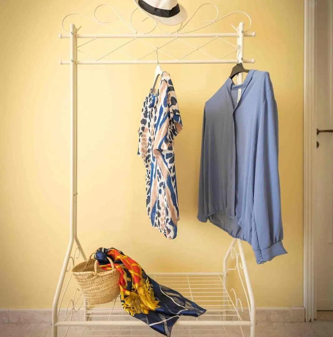Sunshine Apartment Trappeto Italy